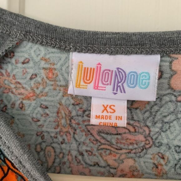 NWT Lularoe grey/orange floral baseball tee - Picture 2 of 4